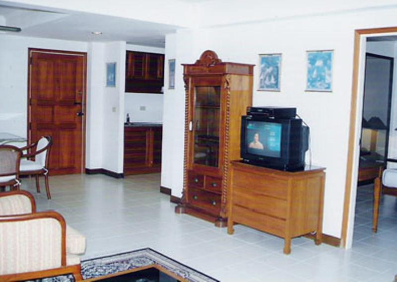 Aparthotel The Monaco residencia Pattaya Habitación foto