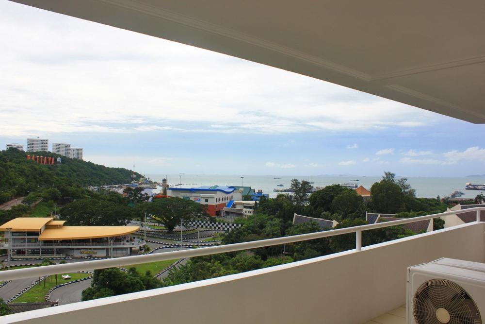 Aparthotel The Monaco residencia Pattaya Habitación foto