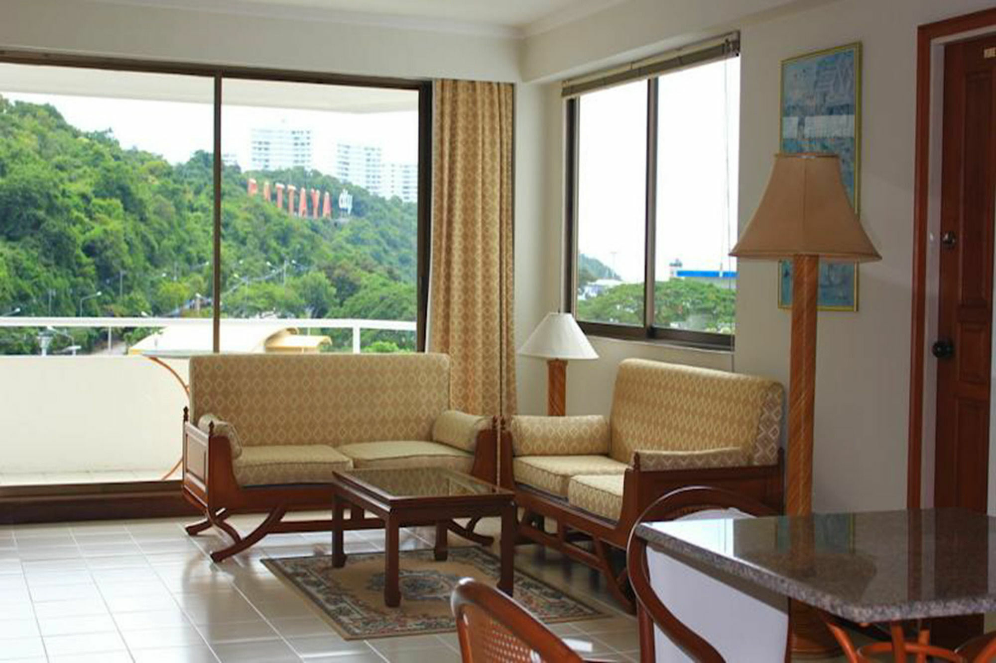 Aparthotel The Monaco residencia Pattaya Exterior foto